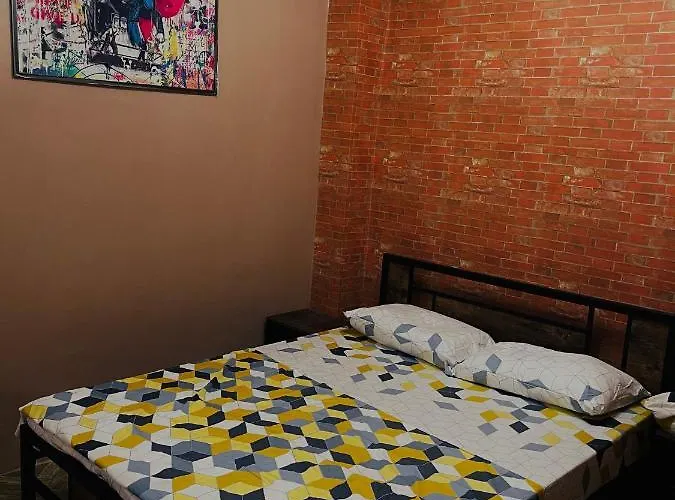 Staycation Residences Quality Transient Netflix Wifi International Cable Tv Hi Speed Fiber Internet Sanitize Apartamento Manila